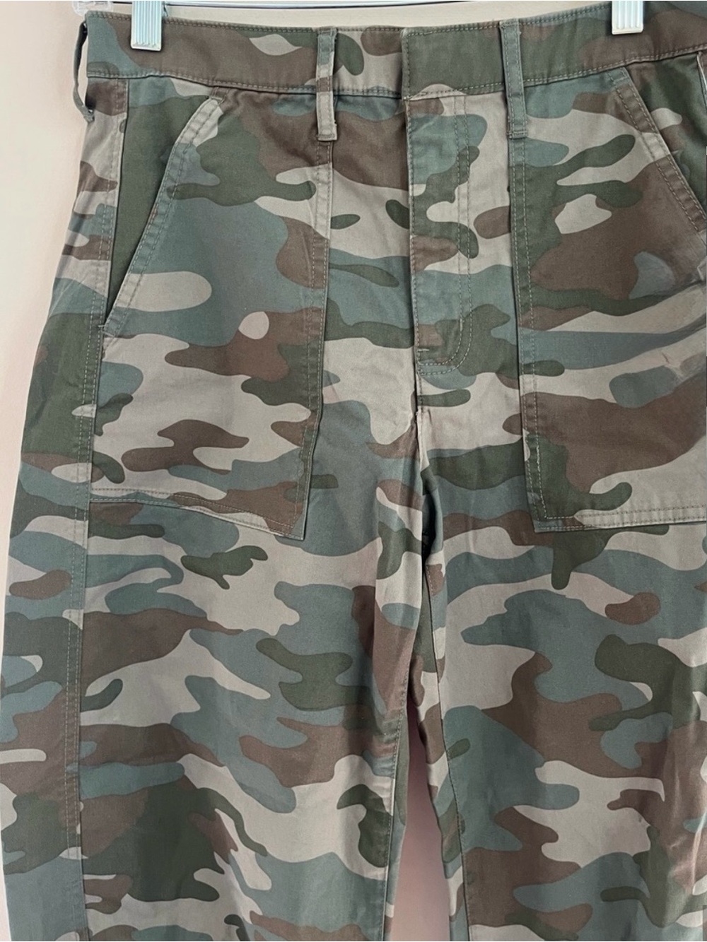 GAP Women's Camouflage Barrel Cargo Pants - Green/Brown/Gray